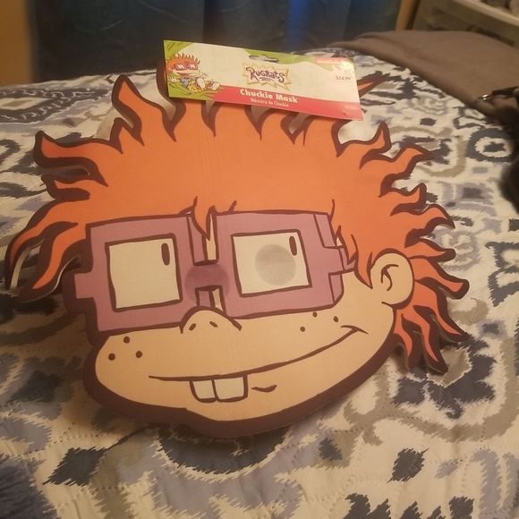 New with tags Chuckie Foam Mask  Unisex - Picture 1 of 5